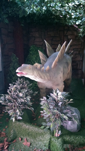 太古レストラン「ダイナソー」