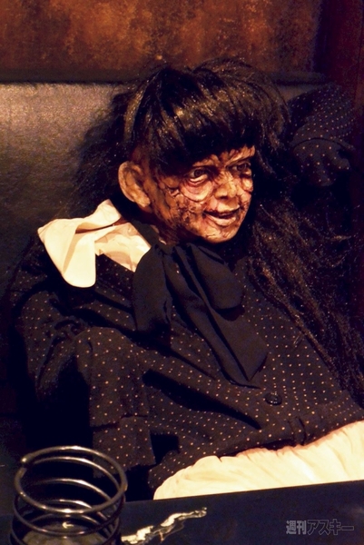 怪談ライブバー「スリラーナイト」