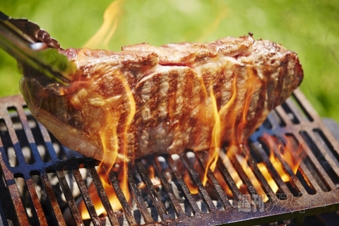 ステーキ・レボリューション