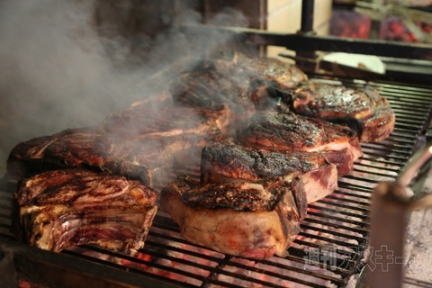 ステーキ・レボリューション