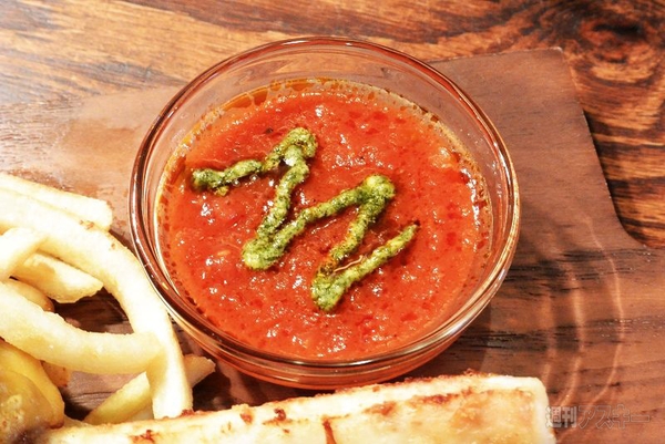 黄金マンガ肉カフェ