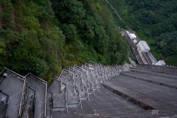 カーツァイスBatis 2/25