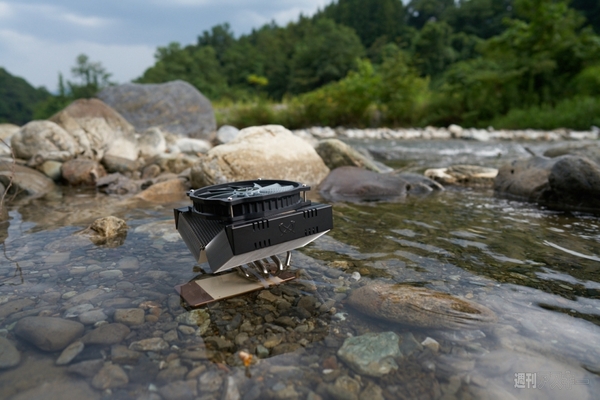 カーツァイスBatis 2/25