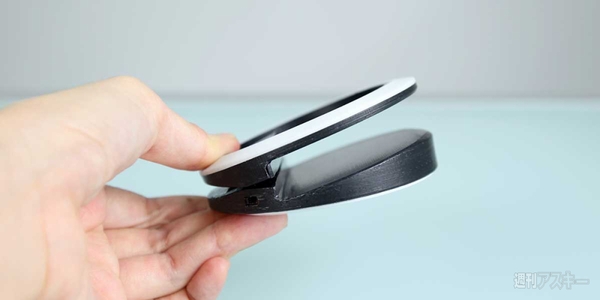 自分だけ可愛く写るiPhone自撮り用の本格的リングライト