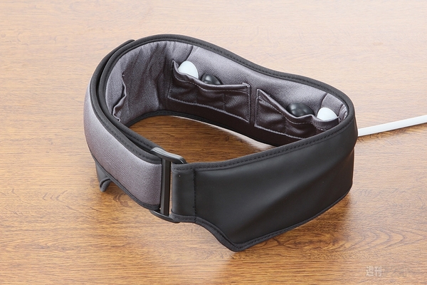 エレコム・エクリア