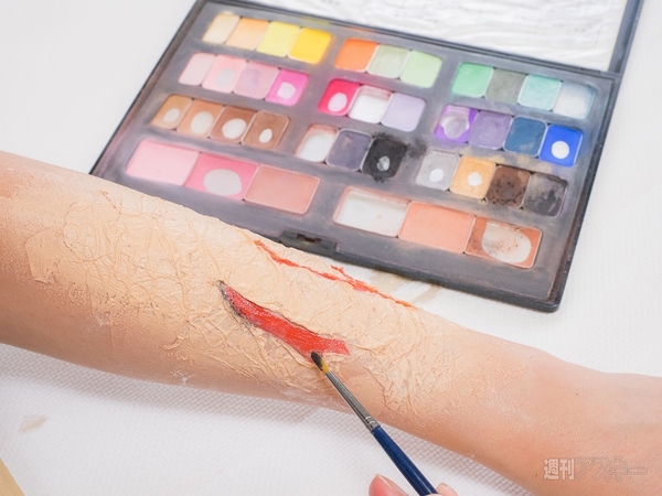 ハロウィンの「傷メイク」を自宅で簡単に