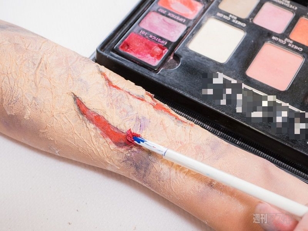 ハロウィンの「傷メイク」を自宅で簡単に