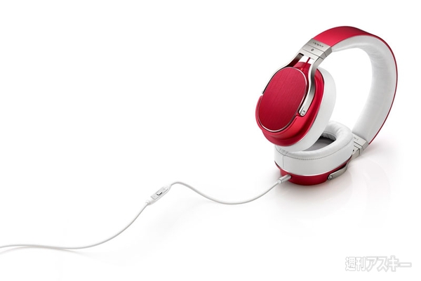 OPPO、平面磁界型HPに新色、バランス駆動ケーブルも投入