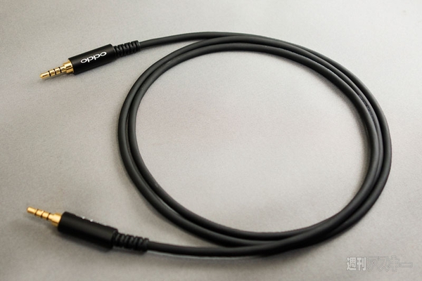 OPPO、平面磁界型HPに新色、バランス駆動ケーブルも投入