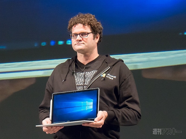 「Surface Pro 4」が11月12日に日本発売 -「Surface Book」は2016年