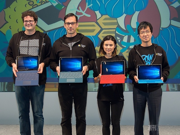 「Surface Pro 4」が11月12日に日本発売 -「Surface Book」は2016年