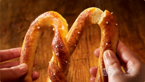 アンティ・アンズ人気の「セサミ プレッツェル」