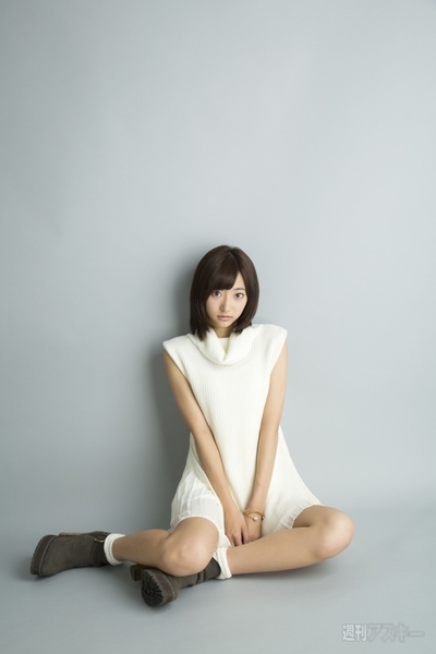 武田玲奈「特に可愛い女の子が出てくるアニメや漫画が好きです(笑)」｜表紙の人