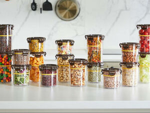 冷蔵庫や収納棚の収納力が大幅アップ！ タッパーの革命品「PUZZLE LOCK」