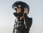 ライダーに360度の視界を提供するスマートヘルメット、資金調達開始