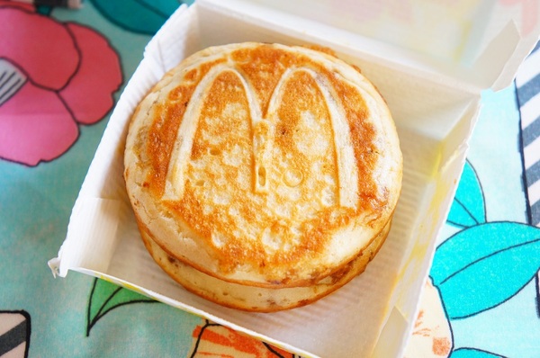 Ascii Jp マクドナルドの ハワイアンパンケーキ まったり甘いソースが幸せすぎ