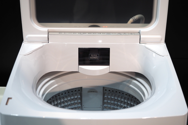 Ascii Jp アクア えりや袖の汚れに強い洗濯機 超音波洗浄で黄ばみスッキリ