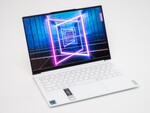 レノボの美しき第11世代Core搭載モバイルノートPC＜Yoga Slim 750i Carbon＞最速実機レビュー