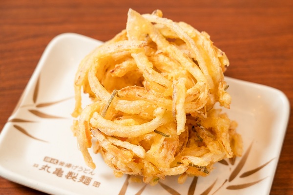 Ascii Jp 知ってた 丸亀製麺は 天ぷらだけ のお持ち帰りok 年越しそば にもアレンジできる 1 2