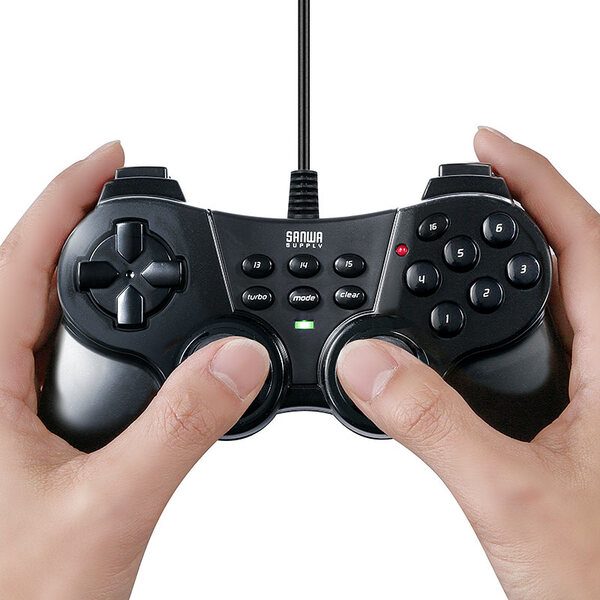 Ascii Jp 16ボタンとアナログスティック2本を搭載する有線タイプのゲームパッド