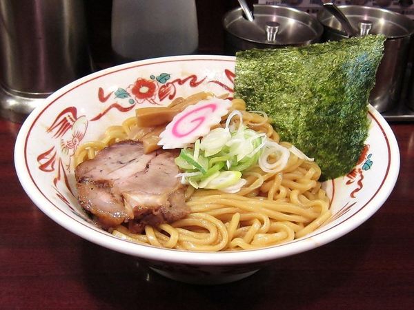 ASCII.jp：“昔ながらの油そば” このジャンクな味わいこそ原点！ ぶぶか