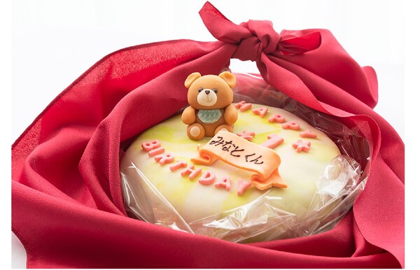 誕生日プレゼント 1歳のお祝いに 重さ約1 8kgの 一升ケーキ 5月1日から予約開始 横浜ベイホテル東急 週刊アスキー
