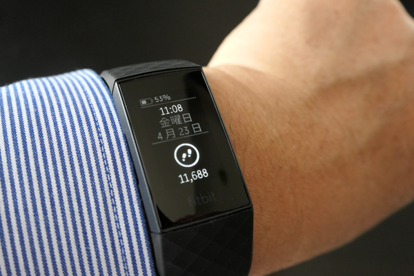 fitbit　charge4
