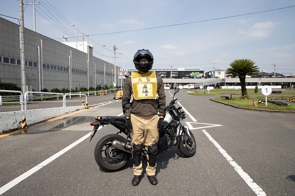 Ascii Jp 大型バイクに乗りたい アラフォーでも大型自動二輪免許を取得できるか挑戦 1 2