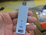 USB給電のドングルタイプの無線LAN中継機が1500円！