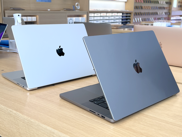 MacBook Pro (15-inch, 2018) シルバー