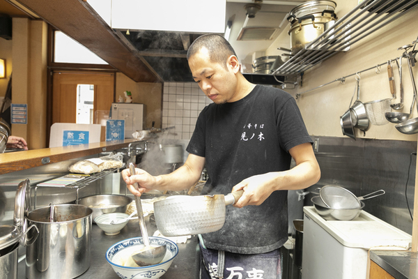 店主の木内克典さん 撮影/高嶋佳代