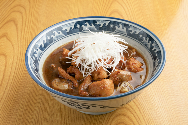「和牛ホルモンラーメン」(1100円) 撮影/高嶋佳代