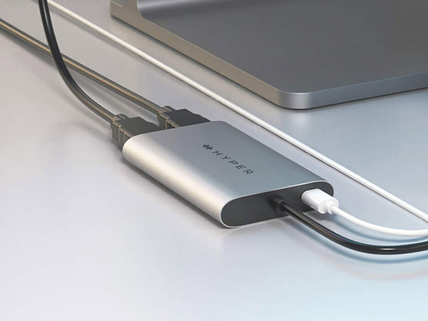 ASCII.jp：セットアップは簡単！ M1チップ搭載MacBookを4Kデュアル画面