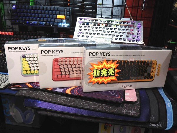 ASCII.jp：ポップなカラーのタイプライター風キーボードがロジクールから