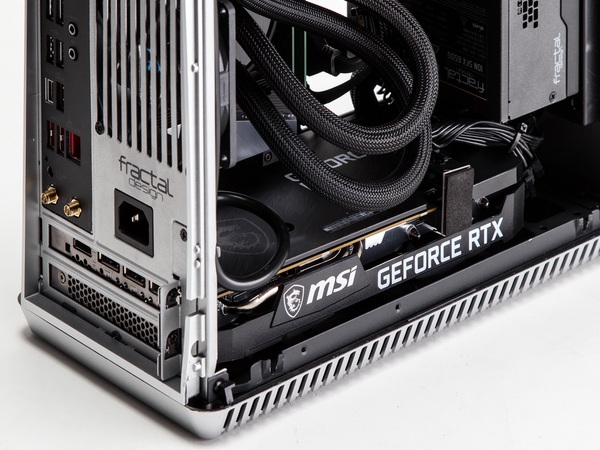 新品即決 Mini-ITX RGB 簡易水冷 ゲーミングPC 省スペース 