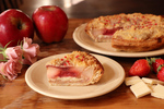 たっぷり苺×ホワイトチョコの春色アップルパイ！ グラニースミス、季節限定「ホワイトストロベリー アップルパイ」3月14日まで