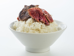 サーロインステーキを破格で提供開始！ 秋葉原「肉と米 ハジメ」で肉オンザライスをがっつけ！ 