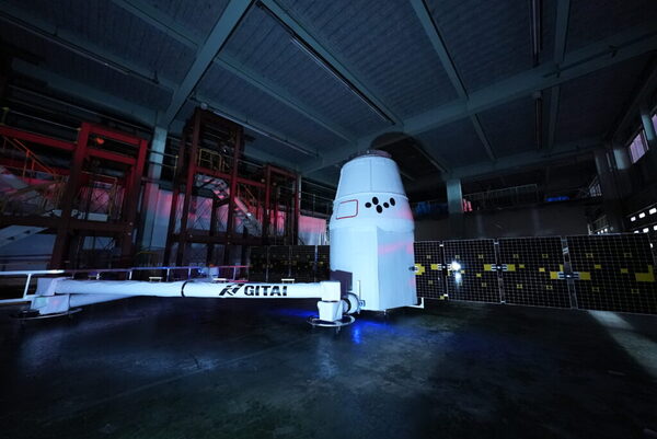 GITAI、10メートル級宇宙船外作業用ロボットアーム「GITAI S10」の検証試験を完了