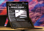 IFA2022でLenovoが大型16インチの2つ折りタブレットPC「新ThinkPad X1 Fold」を発表