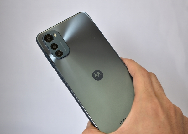 Motorola e32s SIMフリースマートフォン povo2.0対応機種