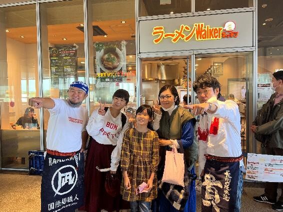 二人との写真撮影は、ご家族連れにも大人気!