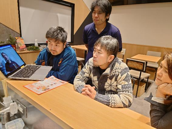 『金色不如帰』山本店主から動画でメッセージが届いた。緊張しながらも胸に刻む藤橋店主
