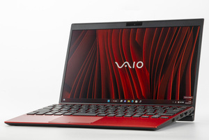 赤はやっぱり燃えるよね、VAIO SX12／SX14の新色ファインレッドは買い？