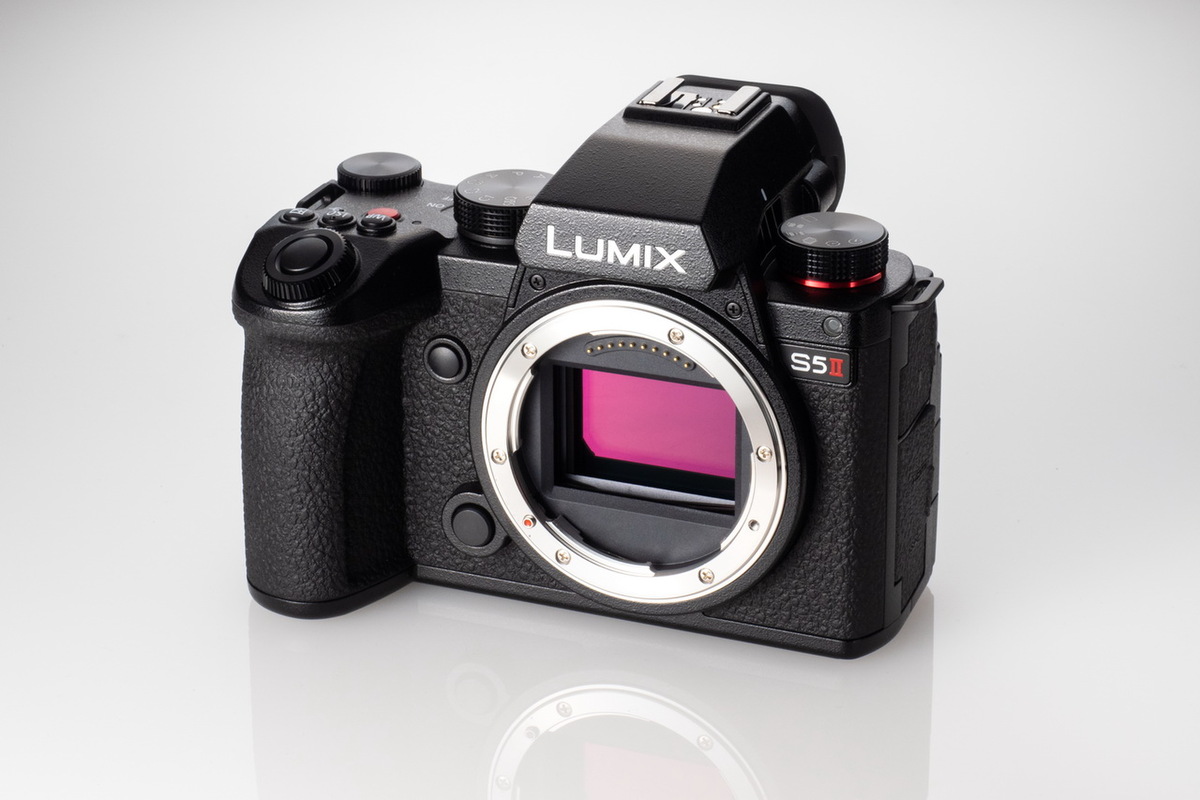 「LUMIX S5Ⅱ」実機レビュー = 撮像素子もエンジンもデザインも