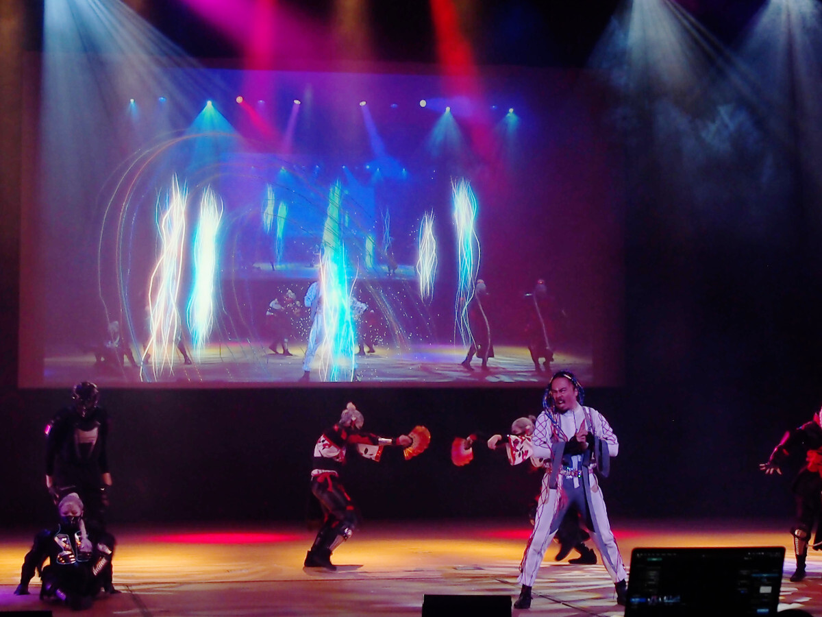 ASCII.jp：ダンスアーティストのケント・モリさん、“ダンス×AR”で