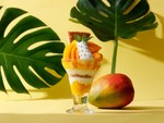 季節感あふれる旬のフルーツ“マンゴー”をグラス一杯に楽しめる　ホテルニューグランド「マンゴーパフェ」6月1日～6月30日販売