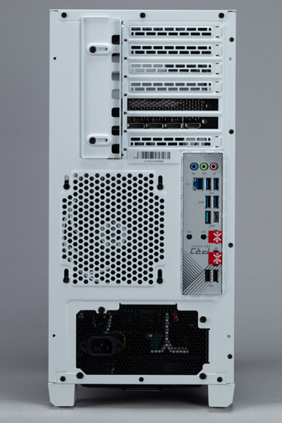 最新RTX 4070とCore i7で23万円台、性能とコスパどっちも譲れない