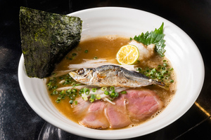 「ラーメンWalker2023神奈川限定麺」5月は、濃厚なスープに野菜の甘味がマッチした特別なプレミアム麺 クッキング！