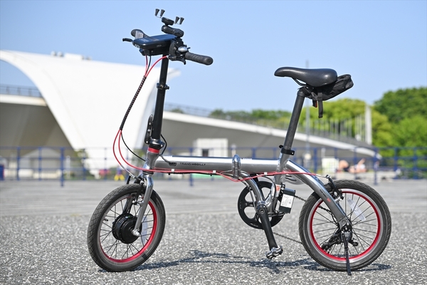 ASCII.jp：輪行も簡単な軽量e-bike「TRANS MOBILLY NEXT163-S」なら気軽にさらに遠くへ行ける！ (1/3)