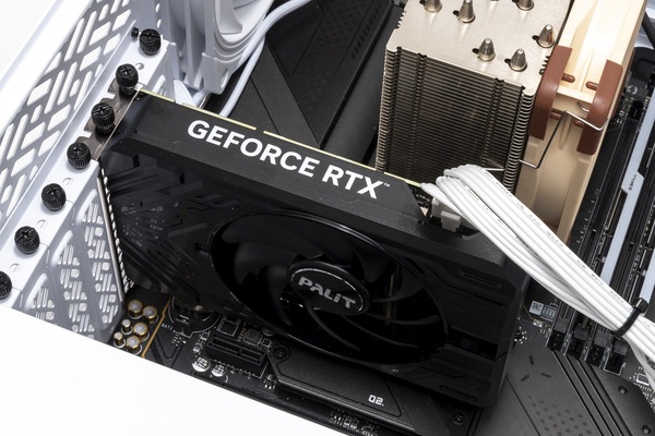 ASCII.jp：GeForce RTX 4060 Ti搭載でカード長約170mm！冷却性能と動作